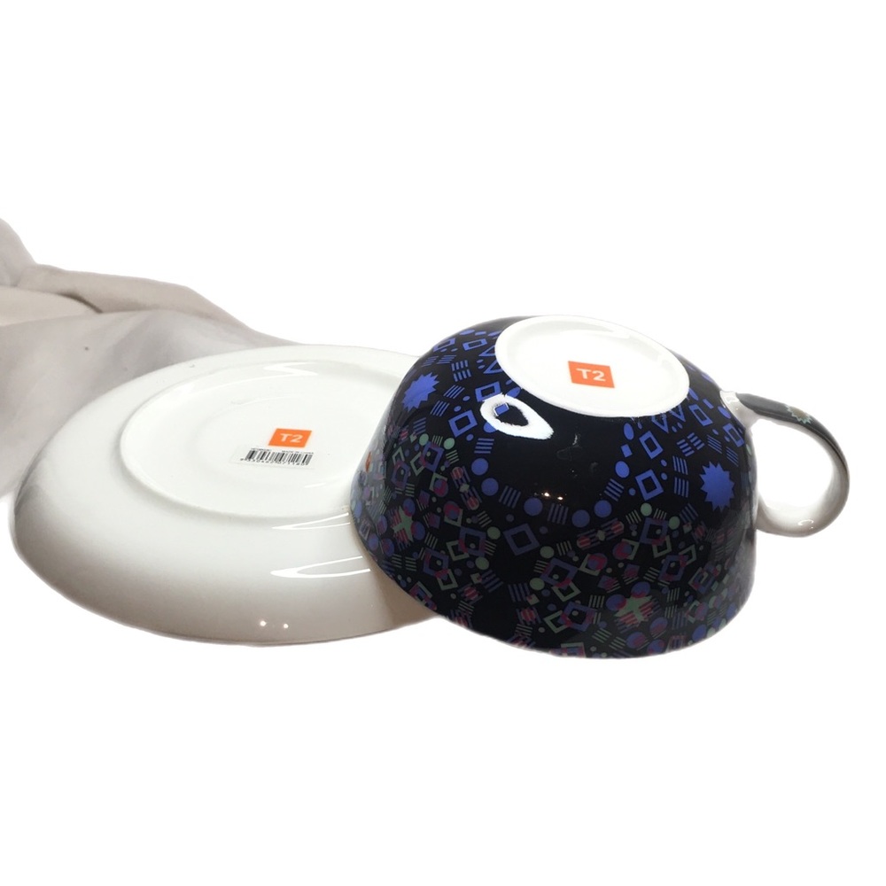T2 cup and saucer. Aqua Moroccan Tealeidoscope. So pretty and lightweight - Picture 9 of 11